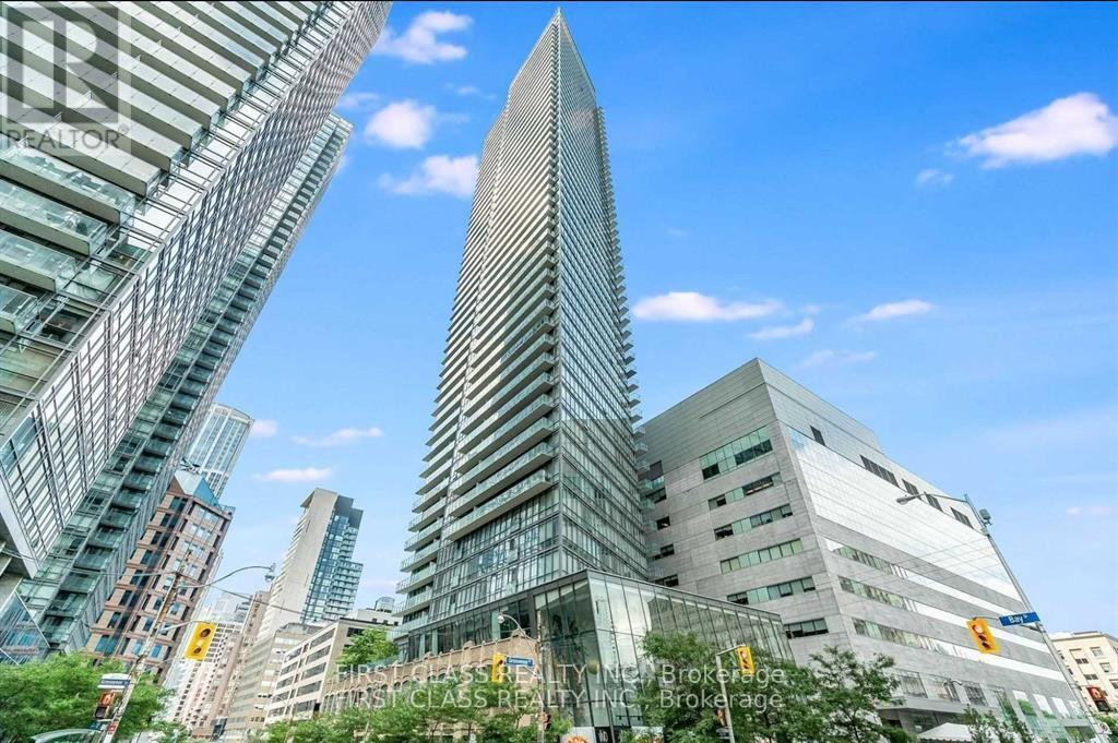 832-3832 Bay St. in Toronto, ON - Building Photo