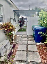 3800 NW 197th Terrace in Miami Gardens, FL - Building Photo - Building Photo