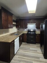 1001 N Bracewell Dr in Plant City, FL - Building Photo - Building Photo