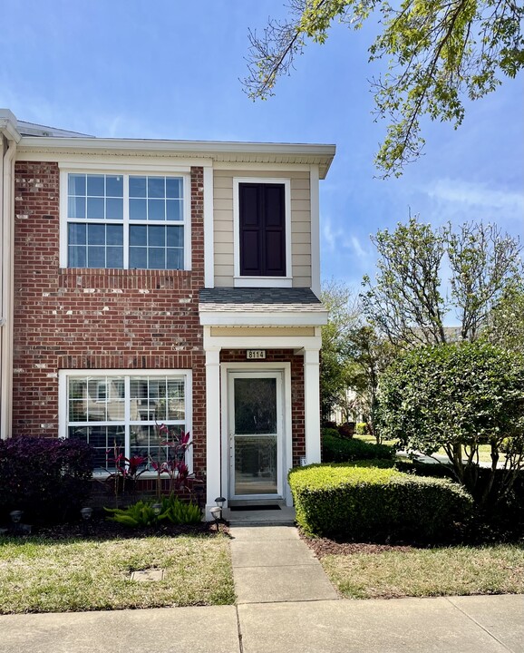8114 Summer Gate Ct in Jacksonville, FL - Building Photo