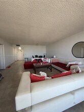 2500 Parkview Dr, Unit 1909 in Hallandale Beach, FL - Foto de edificio - Building Photo