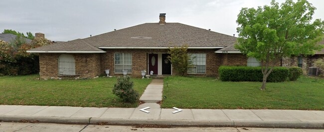 2418 Guerrero Dr in Carrollton, TX - Building Photo - Building Photo