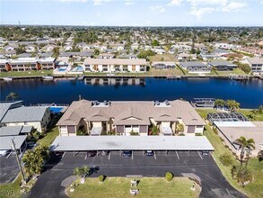 3612 SE 12th Ave in Cape Coral, FL - Building Photo - Building Photo