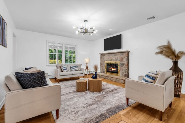 property at 3 Cherry Ln