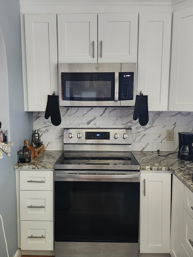 property at 13 Preston St