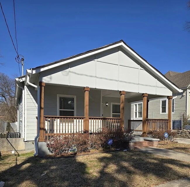 property at 841 North Ave NW