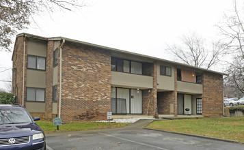 Sunset Rill Apartments in Knoxville, TN - Building Photo - Building Photo