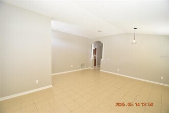 4033 Huntingdale Ct in Wesley Chapel, FL - Building Photo - Building Photo