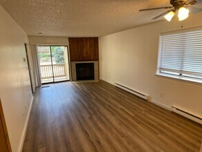 14760 E Kentucky Dr in Aurora, CO - Foto de edificio - Building Photo