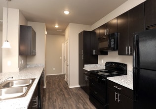 El Mirador Apartments at Elm Park in Lubbock, TX - Building Photo - Interior Photo