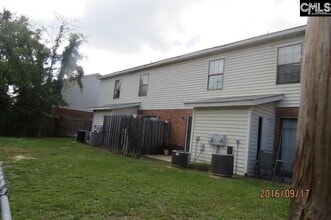 110 Villa Ct in West Columbia, SC - Building Photo - Building Photo