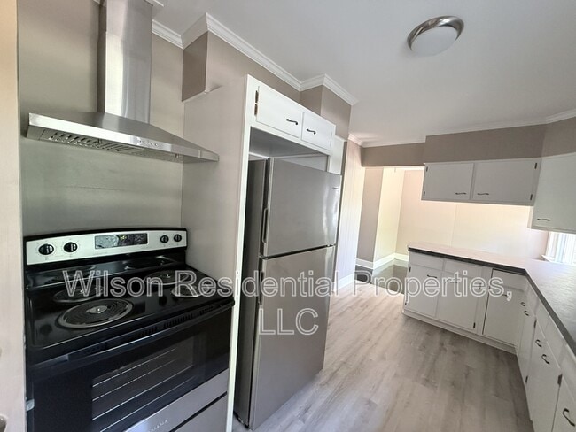 2312 N Centennial St in High Point, NC - Building Photo - Building Photo