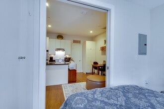 652 Massachusetts Ave in Boston, MA - Building Photo - Building Photo