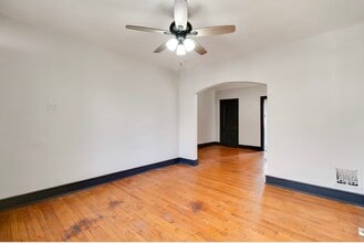 4916 Winona Ave, Unit 2 West in St. Louis, MO - Foto de edificio - Building Photo