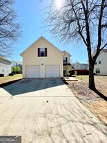 220 Labrea Blvd in Mcdonough, GA - Building Photo