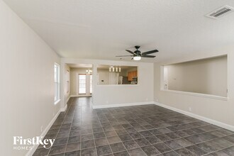 11011 Badger Peak in San Antonio, TX - Building Photo - Building Photo