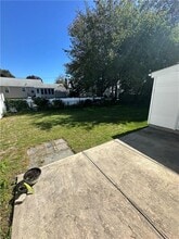 70 Community Dr in Cranston, RI - Building Photo - Building Photo