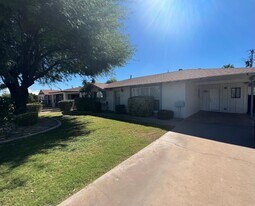 7417 E Cambridge Ave in Scottsdale, AZ - Building Photo