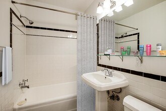 Park Aire Apartments in Denver, CO - Foto de edificio - Building Photo