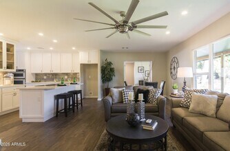 2026 S El Camino Dr in Tempe, AZ - Building Photo - Building Photo