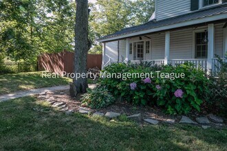 4382 Western Turnpike in Altamont, NY - Building Photo - Building Photo