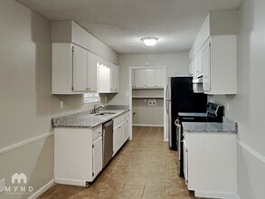 5052 Hickory Bark Dr in Memphis, TN - Foto de edificio - Building Photo
