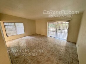 6132 Oakcrest Cir in Orlando, FL - Building Photo - Building Photo