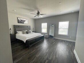 9800 Nature Creek Blvd in Bellview, FL - Building Photo - Building Photo