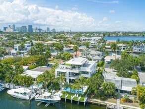 1736 SE 14th St in Fort Lauderdale, FL - Building Photo - Building Photo