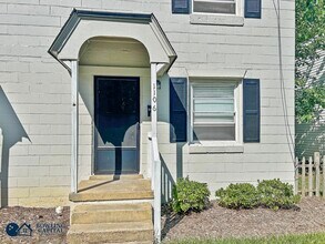 1106 S Lombardy St, Unit Apt B in Richmond, VA - Building Photo - Building Photo