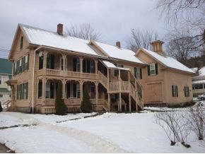 280 Lake St in Bristol, NH - Foto de edificio - Building Photo