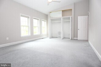 3637 Winfield Lane Northwest in Washington, DC - Building Photo - Building Photo