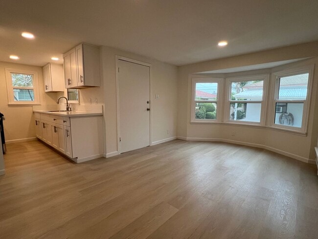 860-862 W 3rd St in Los Angeles, CA - Building Photo - Building Photo