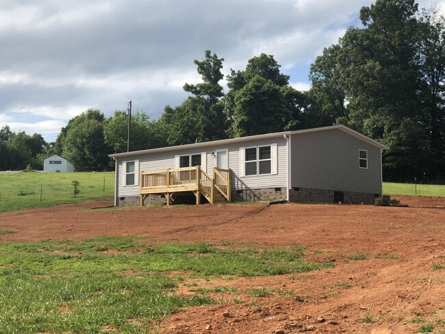 property at 1671 Edgewood Rd