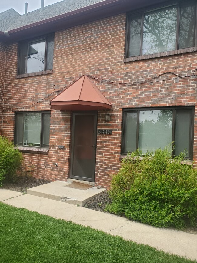 property at 3335 N Harrison St