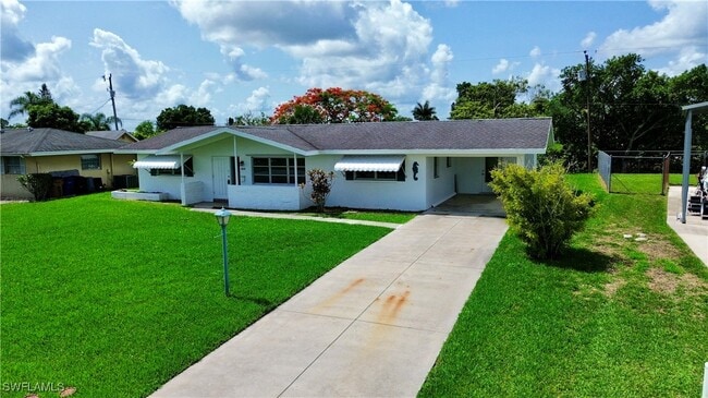property at 800 Willow Dr