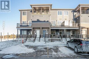 310 Parnian Private in Ottawa, ON - Building Photo