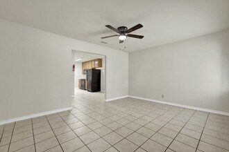 334-336-336 Craddock Ave in San Marcos, TX - Building Photo - Building Photo