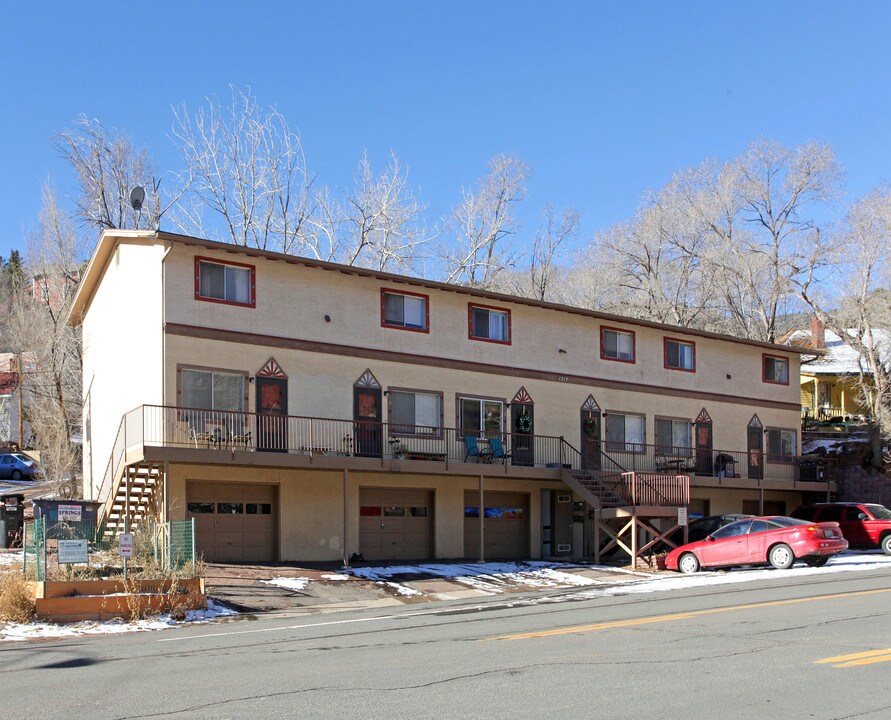 Manitou Rose Apartments in Manitou Springs, CO - Foto de edificio