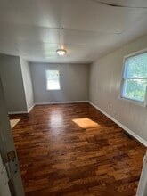 411 SW Tyler St in Topeka, KS - Building Photo - Building Photo