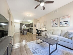 4504 W Spruce St in Tampa, FL - Building Photo - Building Photo