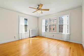 36 Ash St, Unit 401 in Cambridge, MA - Building Photo - Building Photo