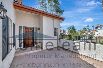 1536 Apache Dr in Chula Vista, CA - Foto de edificio - Building Photo
