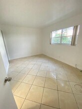 3120 N Pine Island Rd, Unit 301 in Sunrise, FL - Building Photo - Building Photo