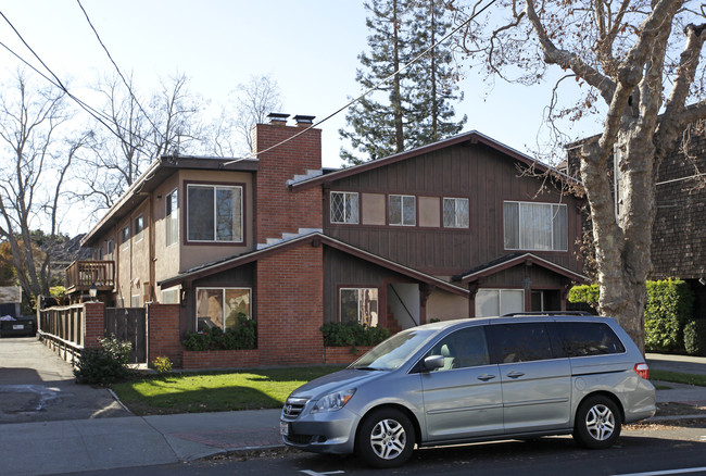 1824 Central Ave in Alameda, CA - Building Photo - Building Photo