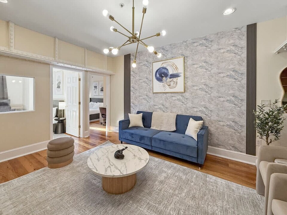 117 Chestnut St in Philadelphia, PA - Building Photo