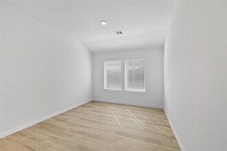 6645 Vly Lk Ln in Fort Worth, TX - Building Photo - Building Photo