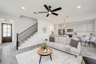 16601 Sydney Carol Ln in Austin, TX - Building Photo - Building Photo