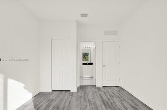 22535 SW 125th Ave in Miami, FL - Building Photo - Building Photo