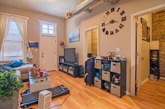 1479 W Huron St in Chicago, IL - Building Photo - Building Photo